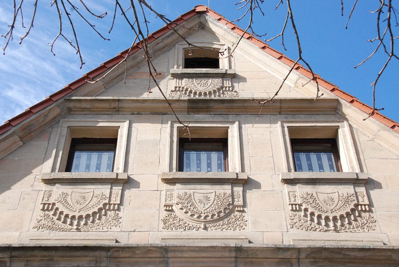 Fensterschürzen – Harsdorf, Hauptstraße 23