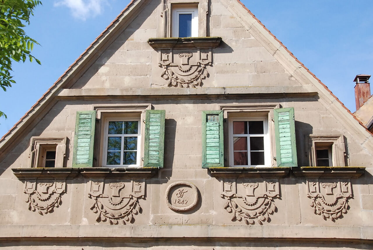 Fensterschürzen – Weidenberg, OT Heßlach