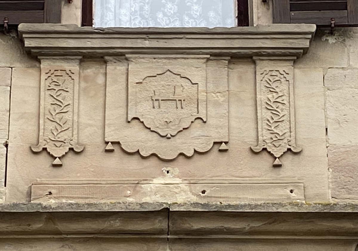 Himmelkron, OT Gössenreuth, Haus 23, Fensterschürze