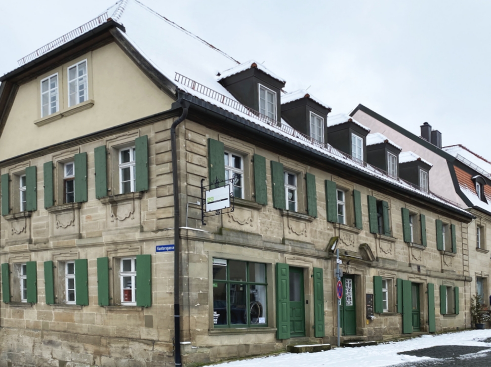 Fensterschürzen Oberer Markt 1 Gesamtansicht